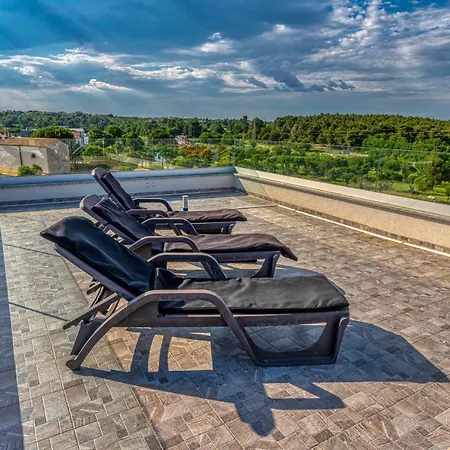 Am Mit Pool & Kinderpool - Leon's Homes Вилла *