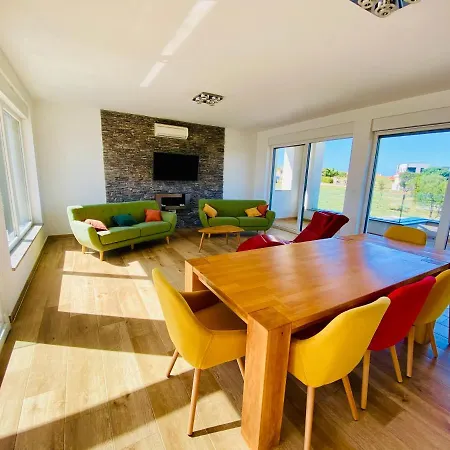 Am Mit Pool & Kinderpool - Leon's Homes Вилла *