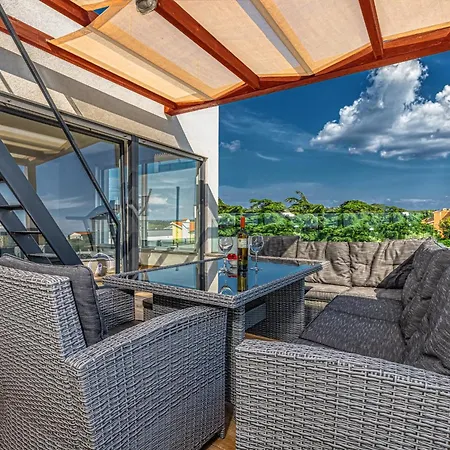 Am Mit Pool & Kinderpool - Leon's Homes Вилла *
