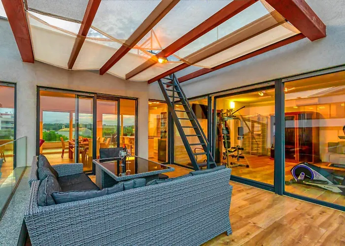 Am Mit Pool & Kinderpool - Leon's Homes * Medulin