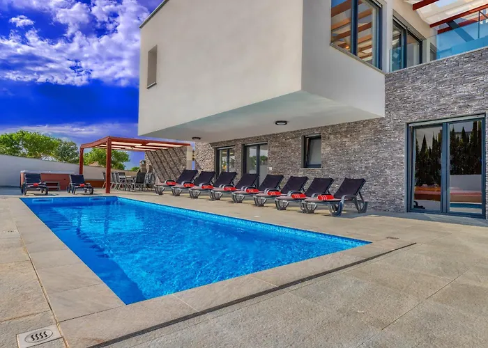 Am Mit Pool & Kinderpool - Leon's Homes 빌라 *