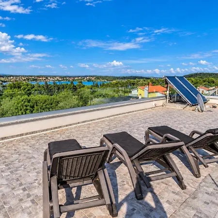 Vila Am Mit Pool & Kinderpool - Leon's Homes